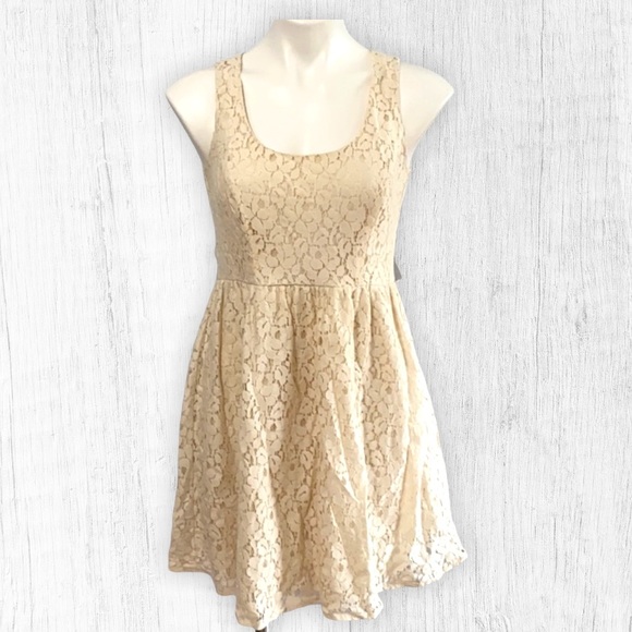 Heart Soul Dresses & Skirts - Cream Lace Sleeveless Dress